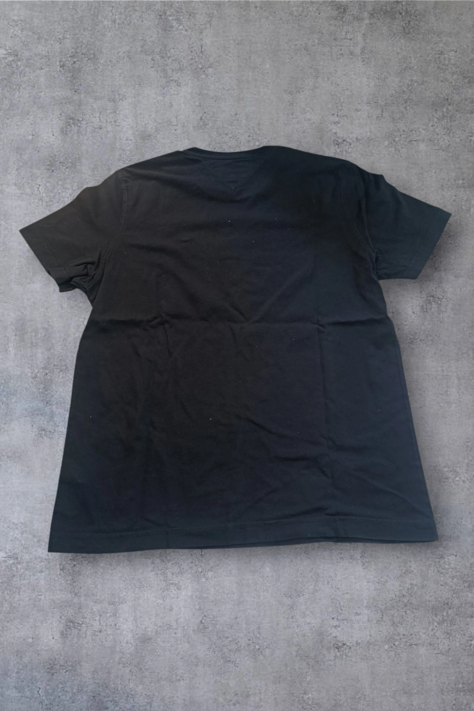 | Camiseta Tommy Hilfiger Hombre | Negra | Talla M | Muy buen estado | – photo 6